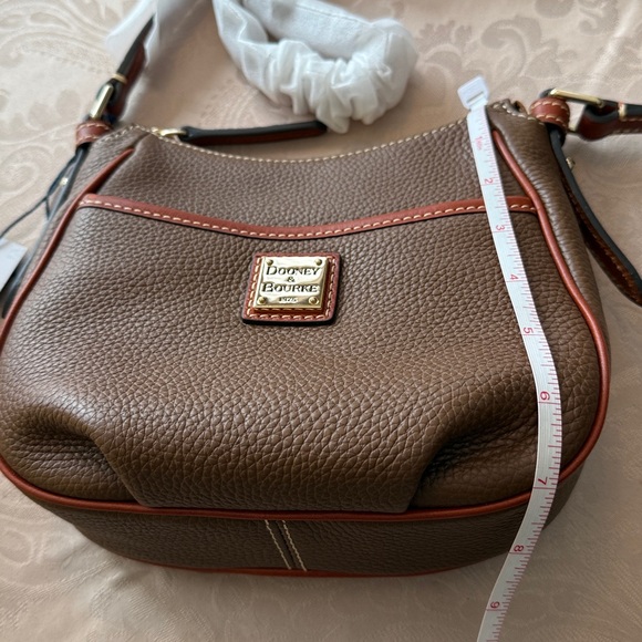 NWT Dooney & Bourke Pebble Grain Margo Crossbody With Dust Bag With Front Pocket - Picture 12 of 14